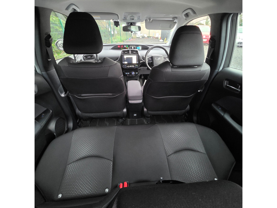 2022 Toyota Prius 1.8 Hybrid Luxury with Sat Navi & JBL €22,950