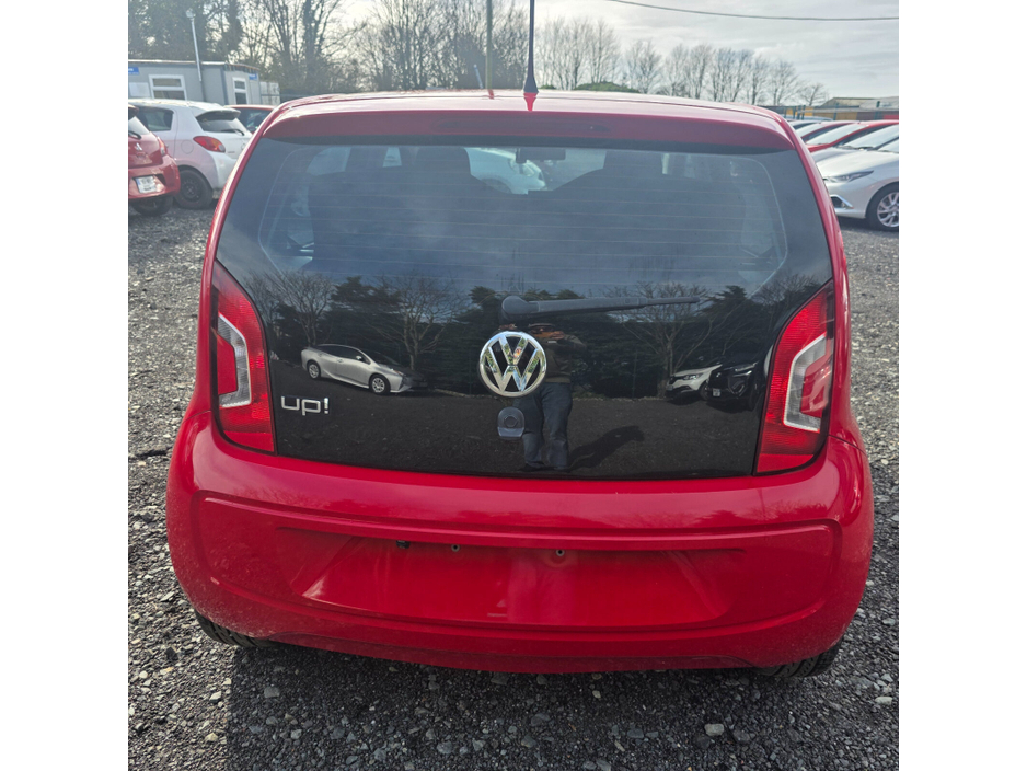 2015 Volkswagen up! - image 6