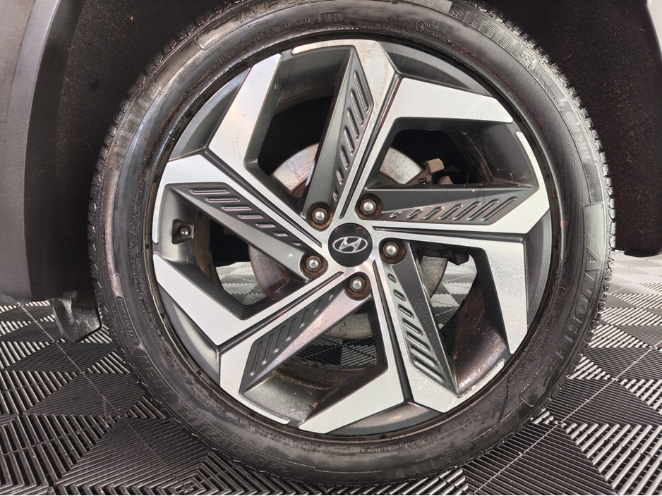 2022 Hyundai Tucson - image 17