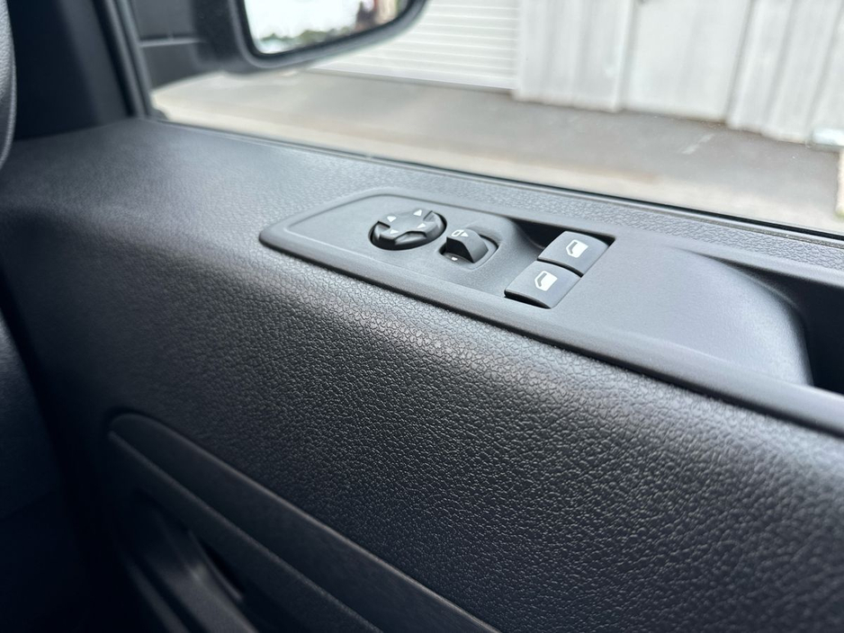 2026 Peugeot Expert - image 20