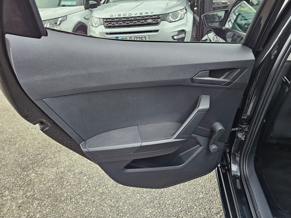 2019 SEAT Ibiza - image 16