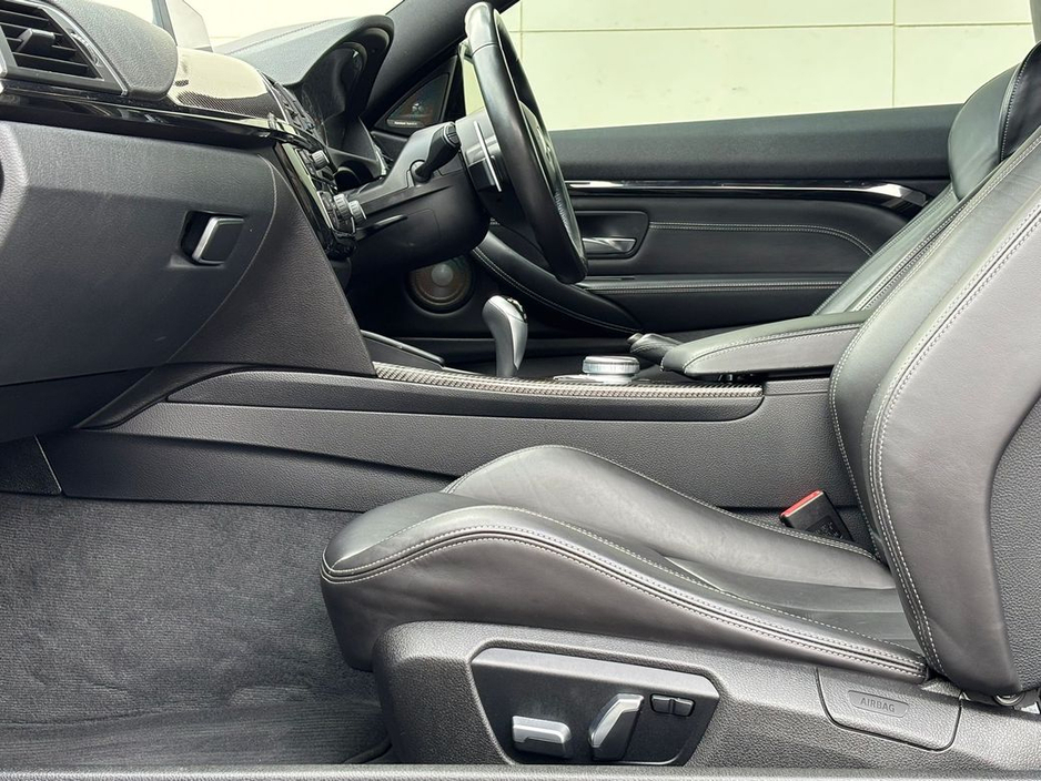 2020 BMW M4 - image 26