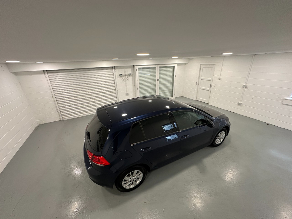 2014 Volkswagen Golf - image 17