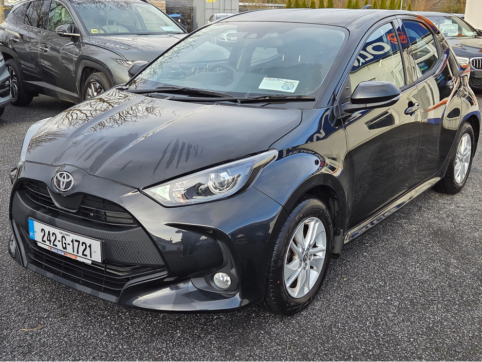 2024 Toyota Yaris 1.5 LUNA €22,950