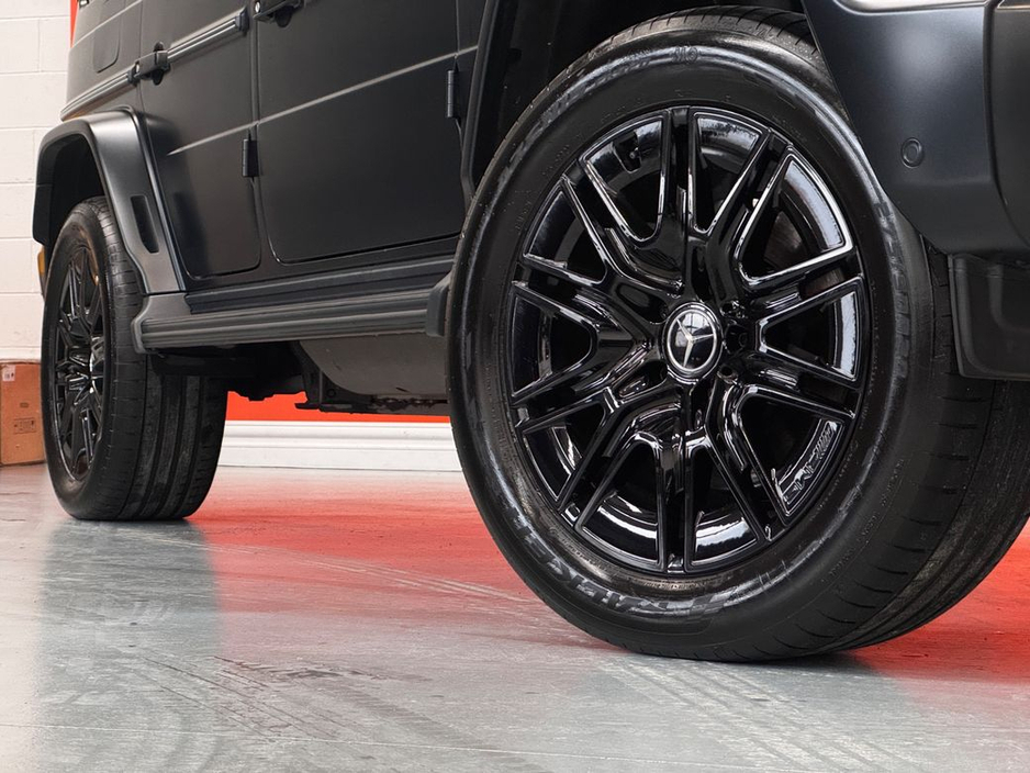 2025 Mercedes-Benz G Class - image 4