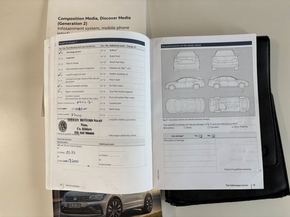 2017 Volkswagen Tiguan - image 30