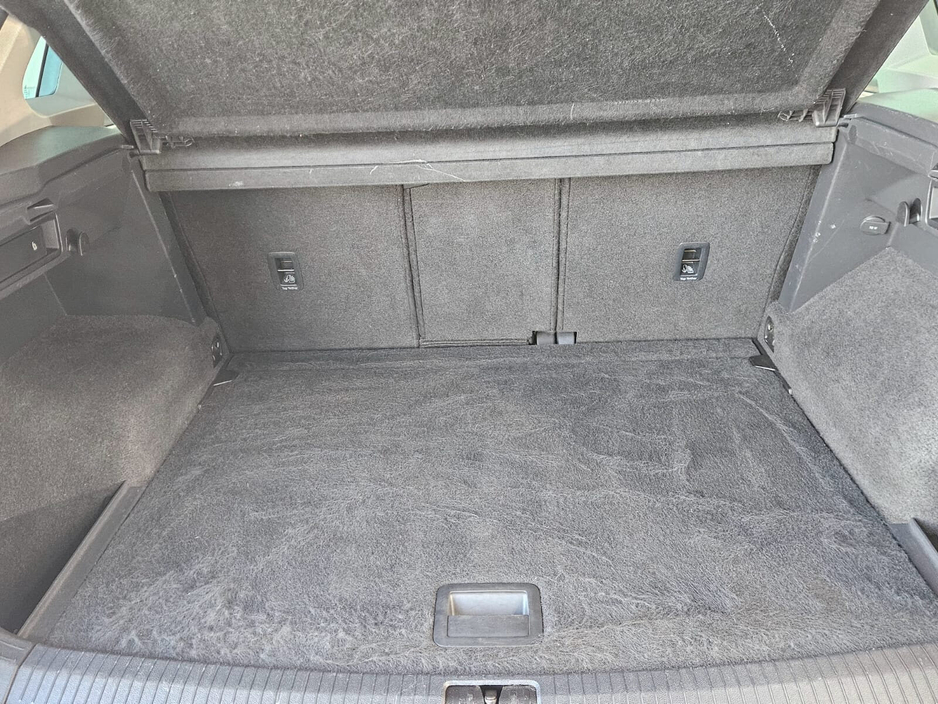 2017 Volkswagen Tiguan - image 7