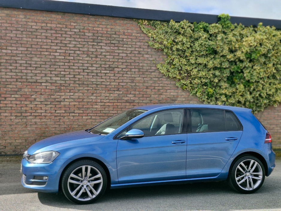 2017 Volkswagen Golf - image 9