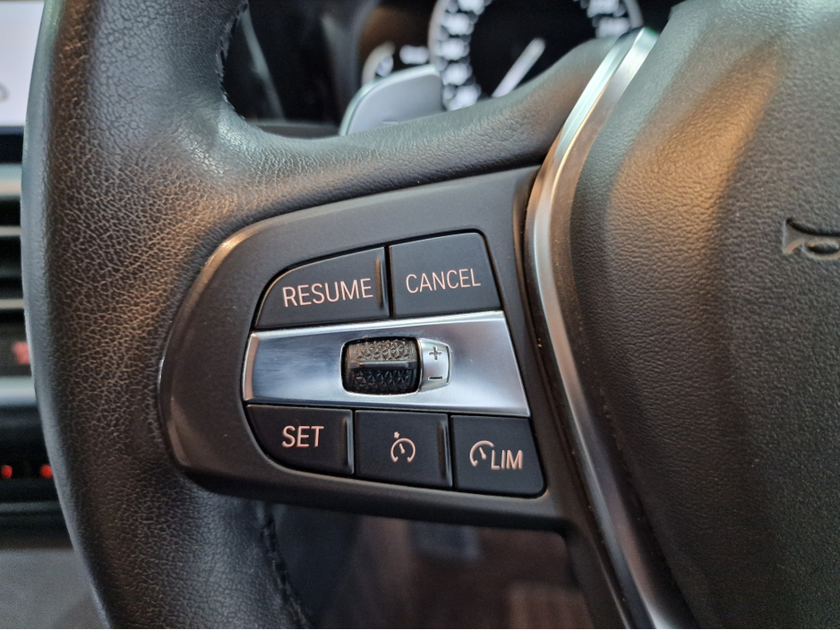 2019 BMW 3 Series 320D G20 SPORT AUTOMATIC **ORIGINAL IRISH CAR / LOW MILEAGE / 18" ALLOYS / APPLE CARPLAY / CRUISE CONTROL / FULL BLACK LEATHER / HEATED SEATS / SAT NAV / REVERSE CAMERA / FULL BMW SERVICE RECORD** €27,900