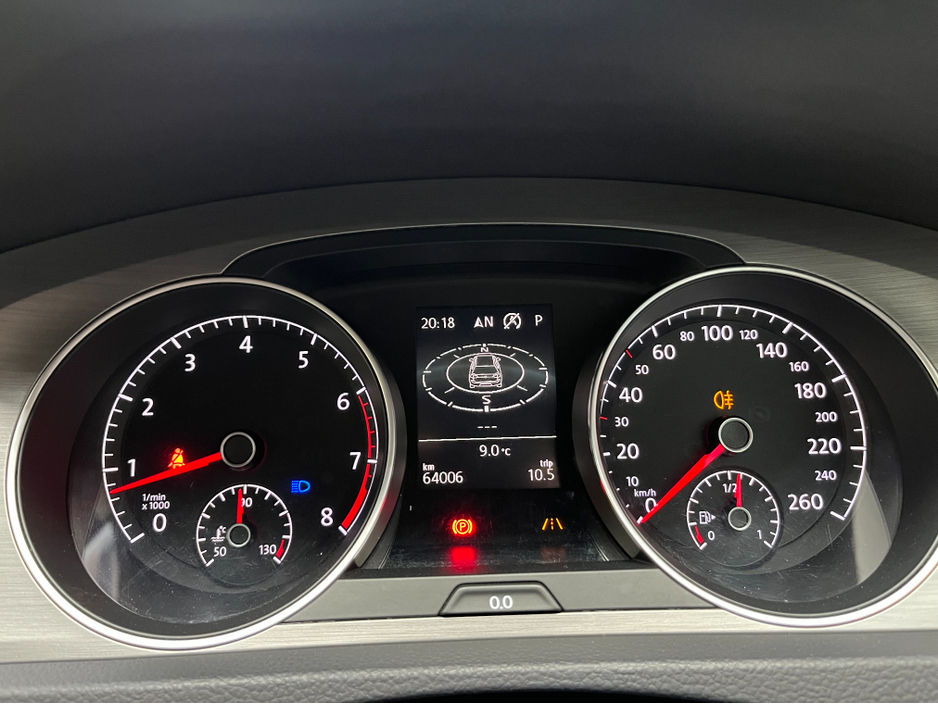 2017 Volkswagen Golf - image 20