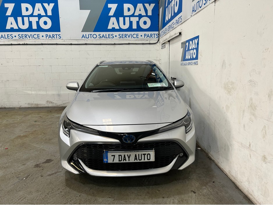 2020 Toyota Corolla - image 2