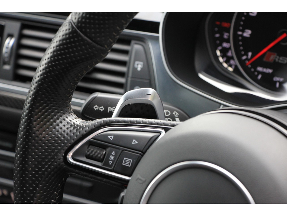 2016 Audi RS6 - image 33