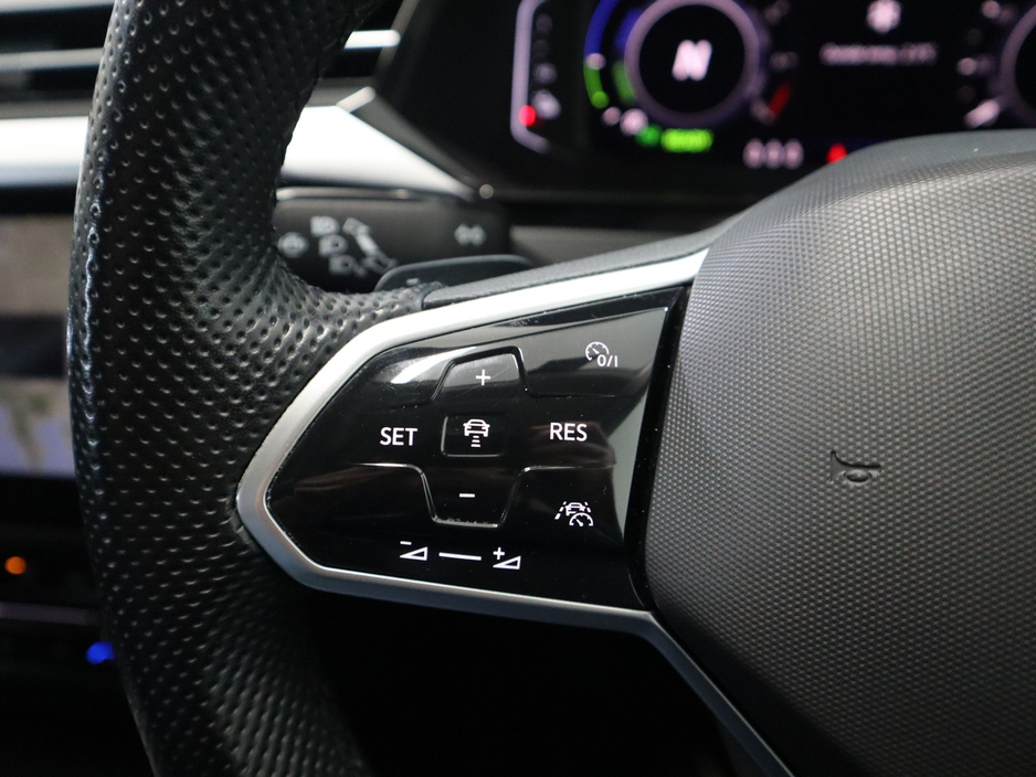 2022 Volkswagen Arteon - image 11