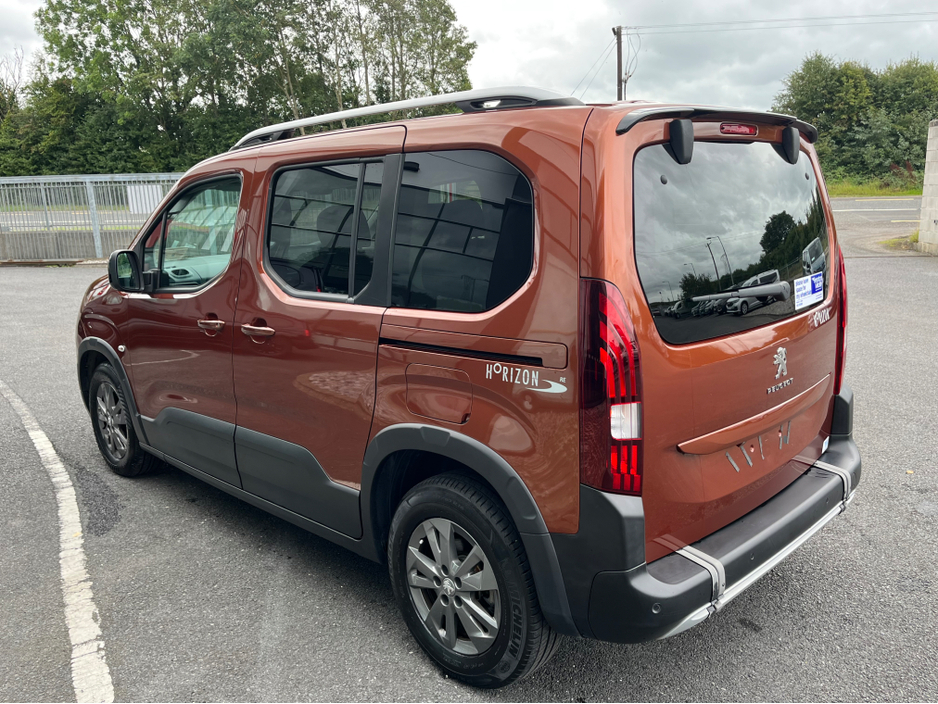 2022 Peugeot Rifter SWB Wheelchair Accessible €21,995