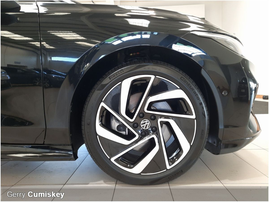 2025 Volkswagen ID.7 - image 15