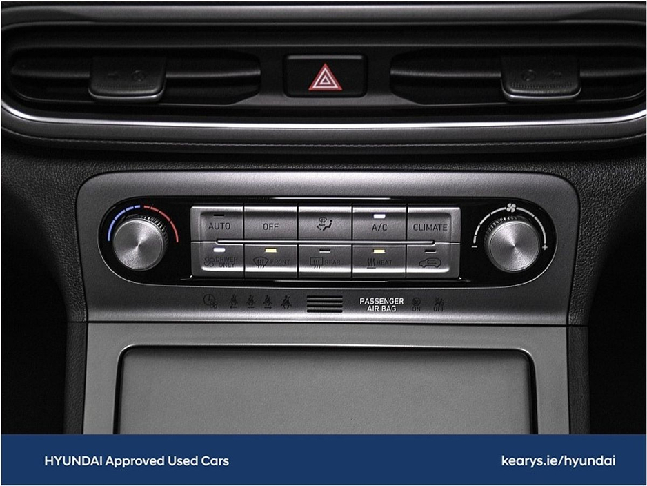 2023 Hyundai Kona EV Premium 64 kWh