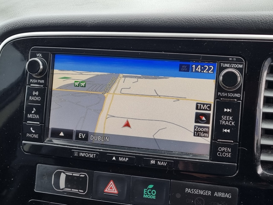 2016 Mitsubishi Outlander - image 20