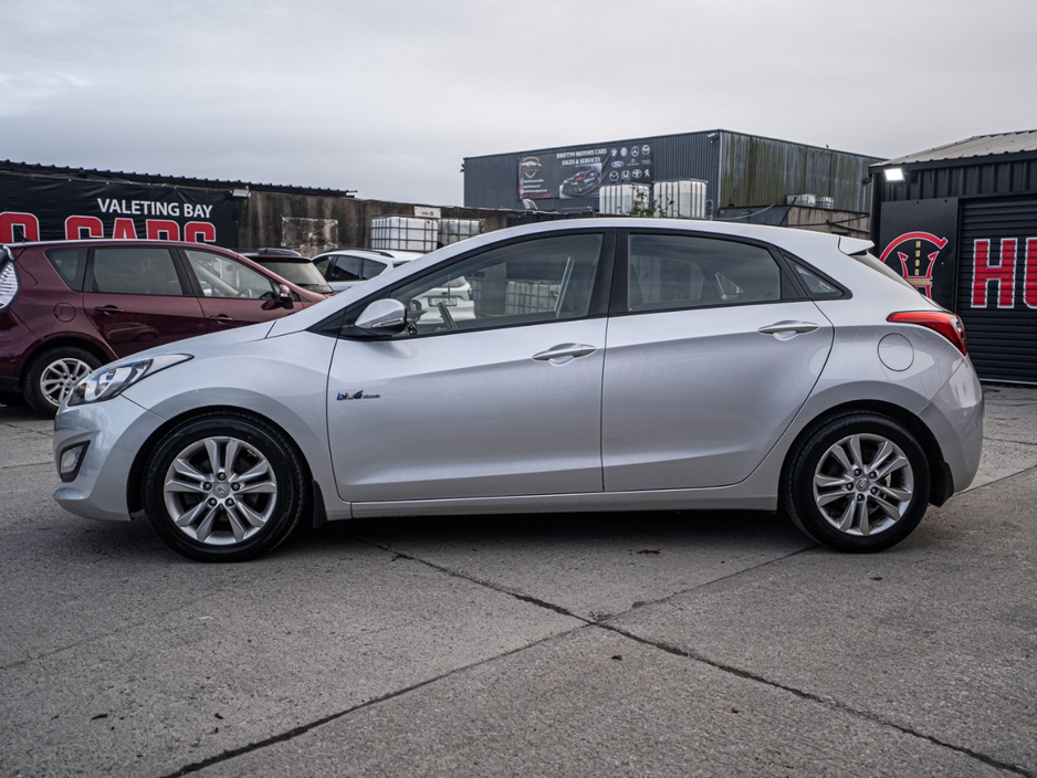 2014 Hyundai i30 - image 16