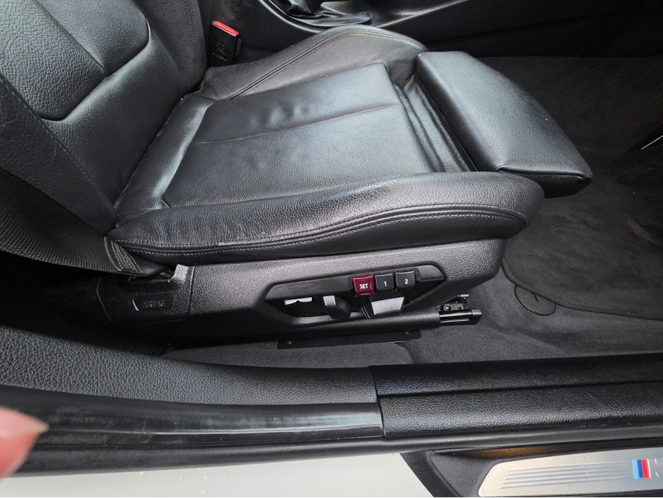 2014 BMW 3 Series - image 15