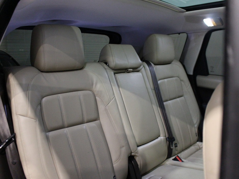 2020 Land Rover Range Rover Sport - image 22