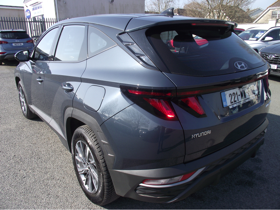 2022 Hyundai Tucson - image 13