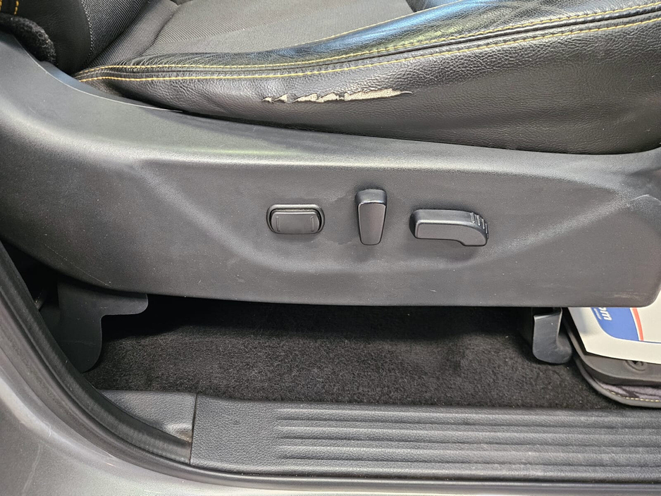 2019 Nissan Navara - image 8