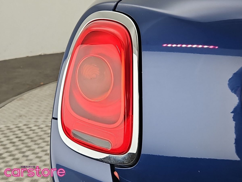 2018 MINI Hatch - image 16