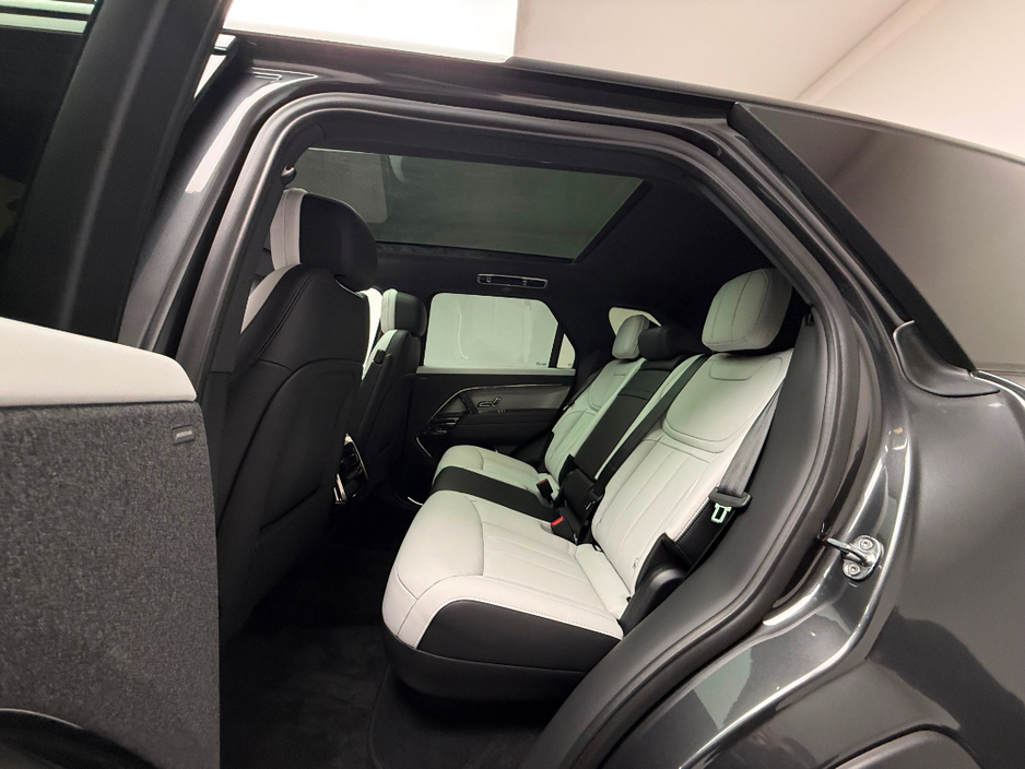 2026 Land Rover Range Rover Sport - image 17