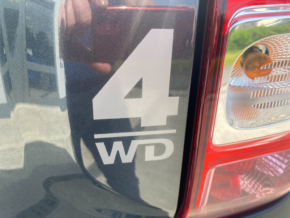 2017 Dacia Duster - image 10