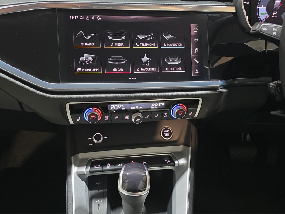 2023 Audi Q3 - image 20