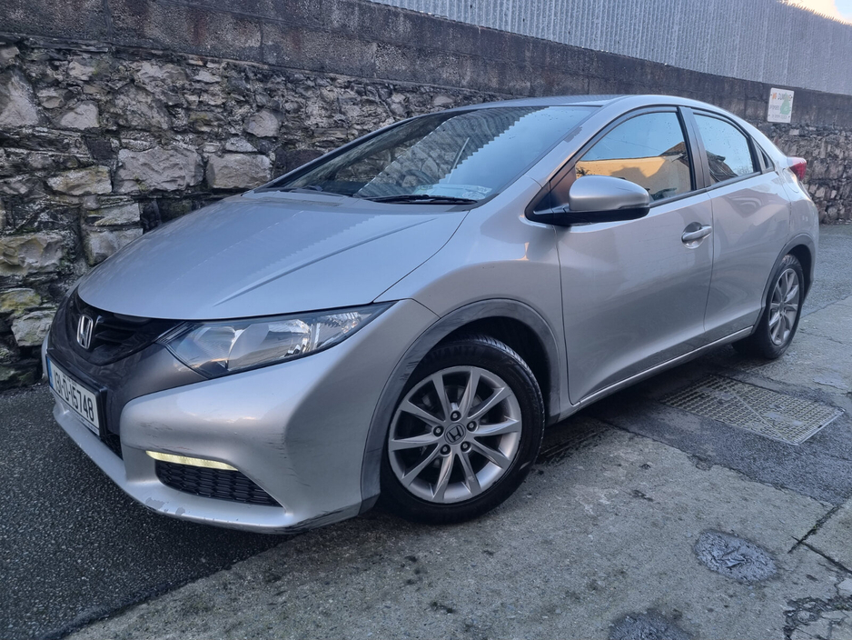 2013 Honda Civic 1.4 i-VTEC SE €3,999