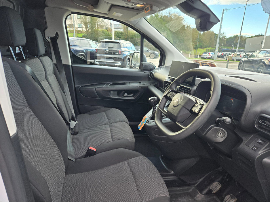 2025 Citroen Berlingo LX PLUS BLUEHDI 100 LWB 1.0T M €21,950