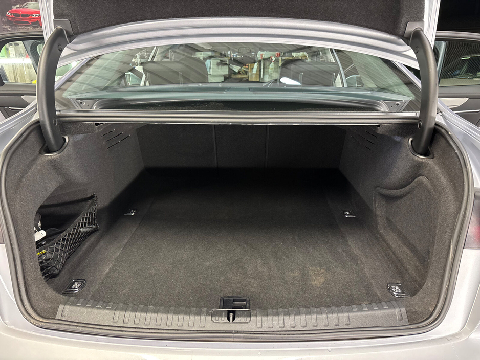 2022 Audi A6 - image 14