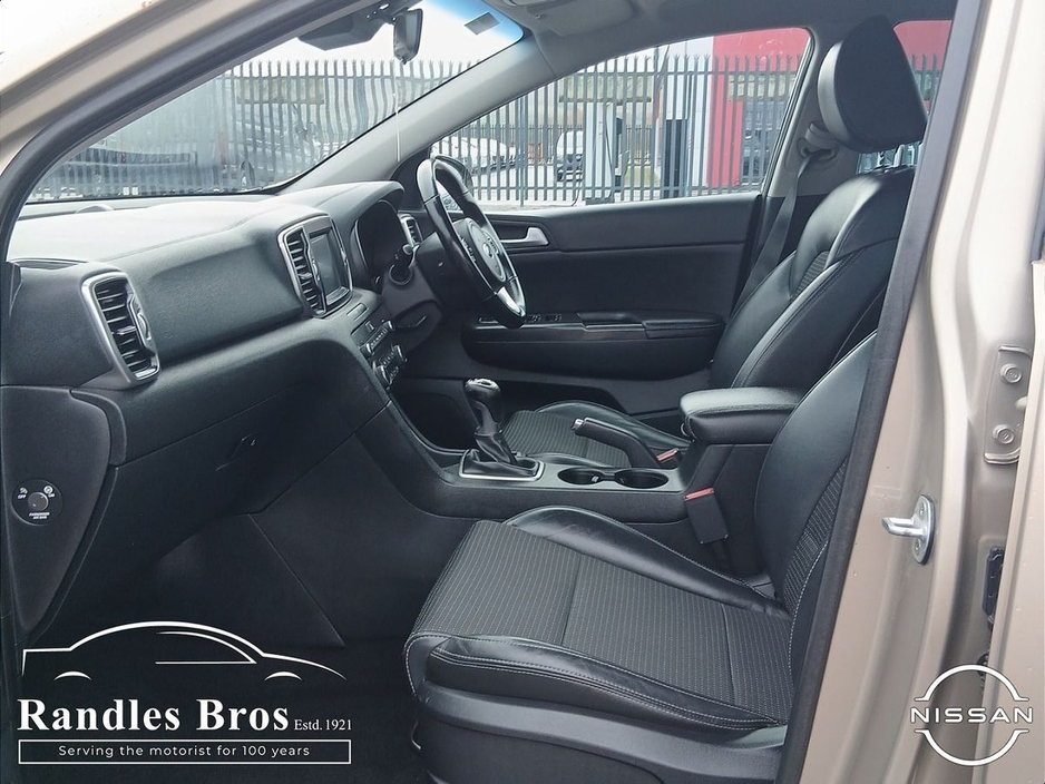 2016 Kia Sportage - image 11