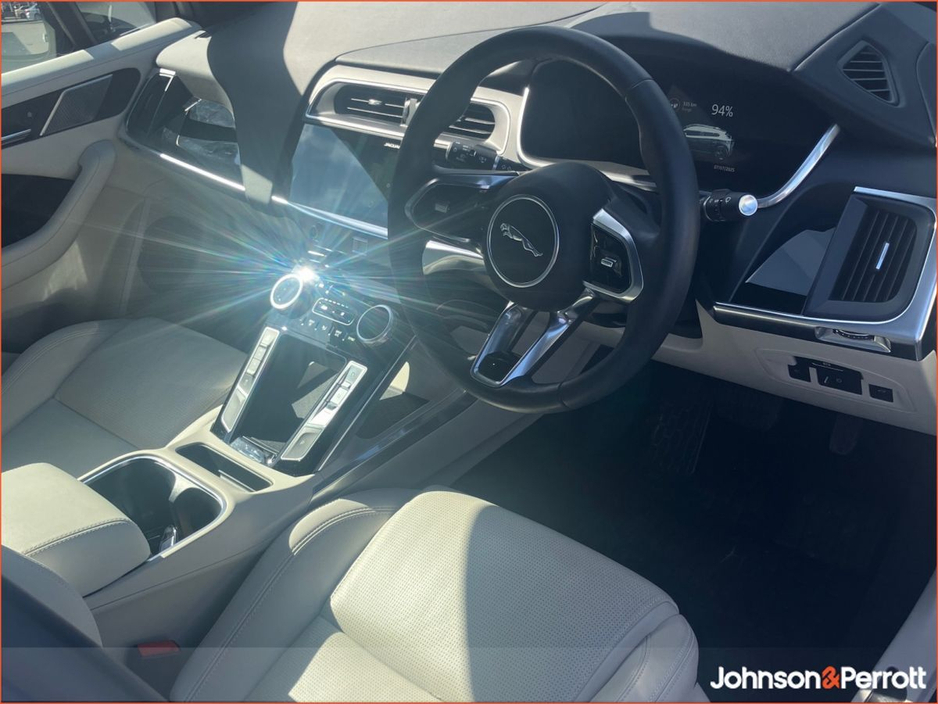 2024 Jaguar I-Pace - image 17