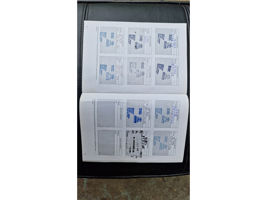 2016 Toyota Avensis - image 13