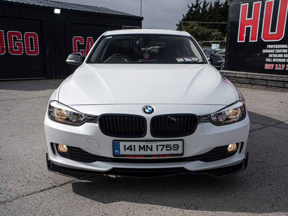 2014 BMW 3 Series - image 9
