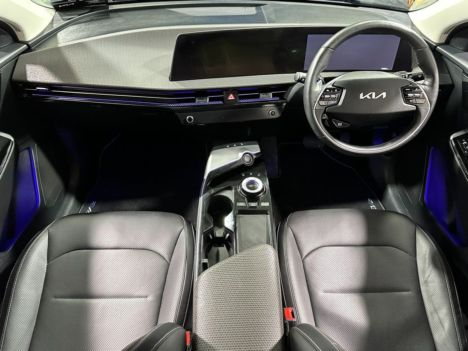 2022 Kia EV6 - image 9