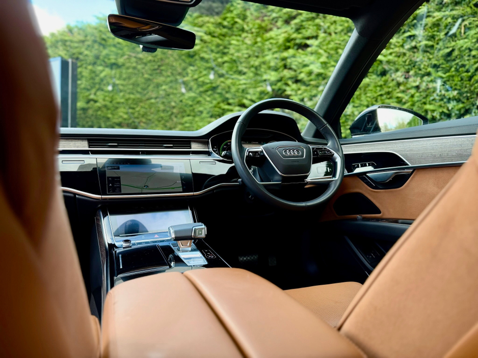 2024 Audi A8 - image 26