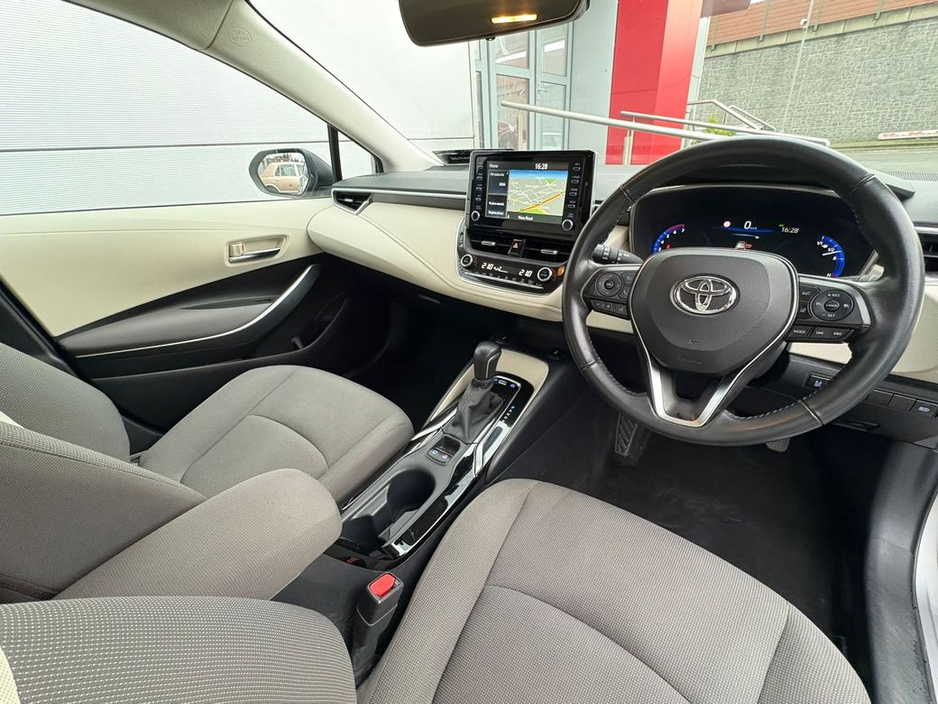 2019 Toyota Corolla - image 4