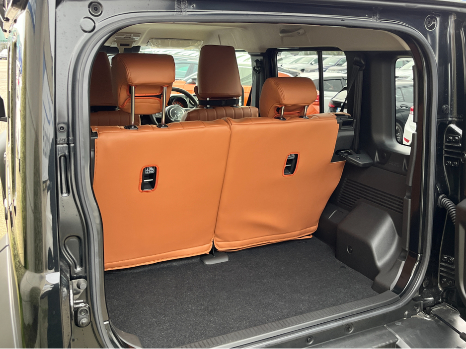 2025 Suzuki Jimny - image 8