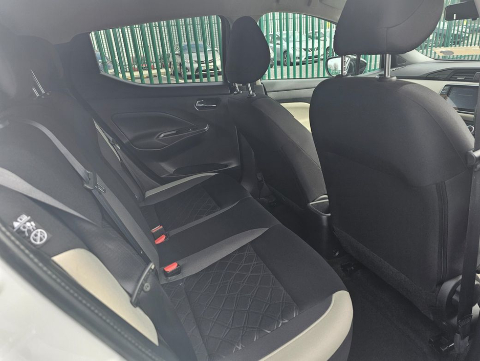 2022 Nissan Micra - image 17