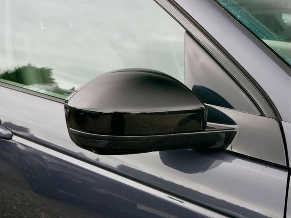 2024 Land Rover Discovery Sport - image 10