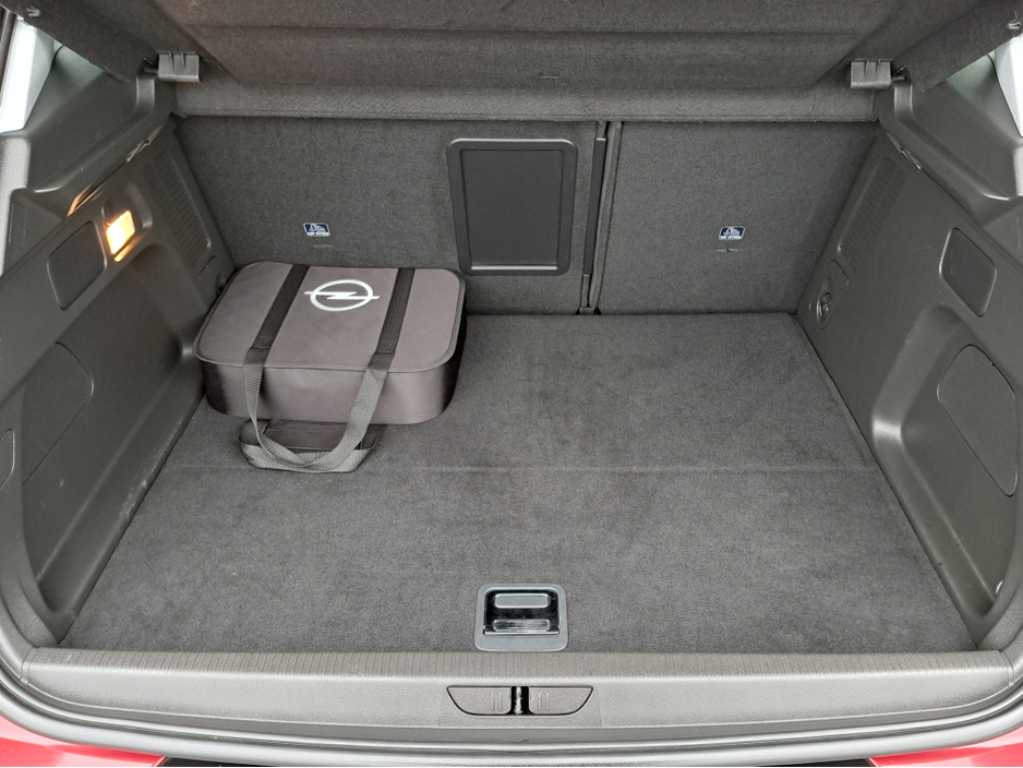 2024 Opel Grandland - image 19