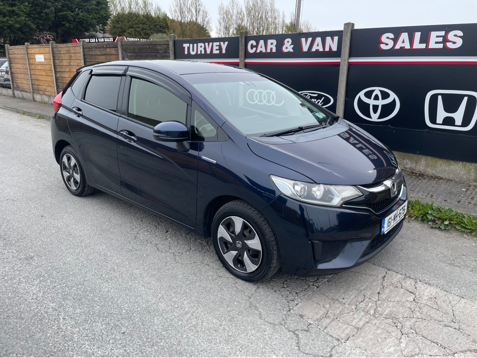 2016 Honda Fit - image 2