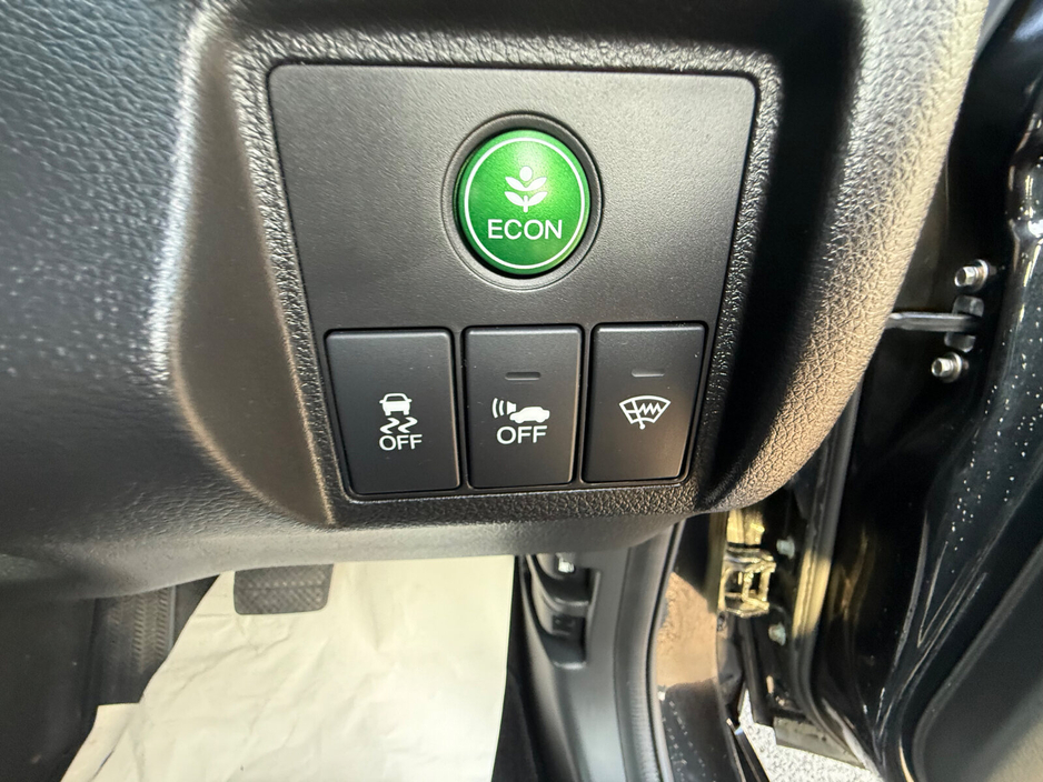 2016 Honda HR-V - image 20