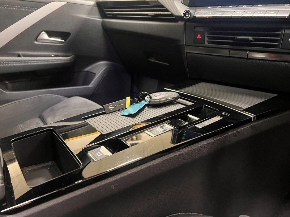 2024 Opel Astra - image 17