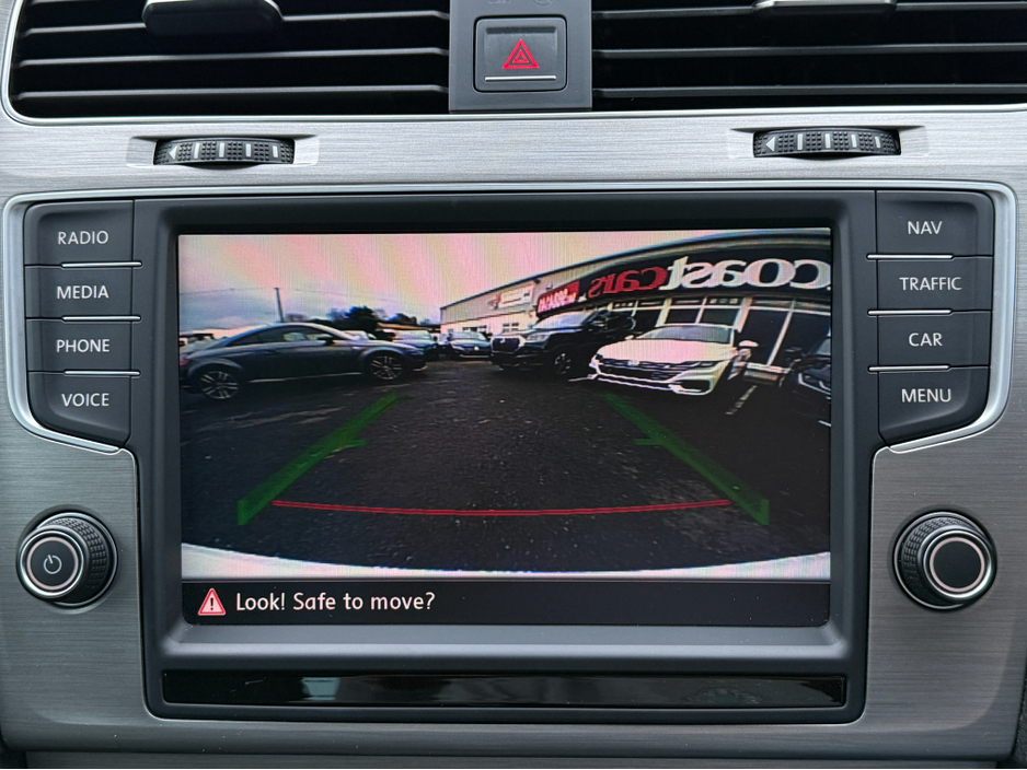 2016 Volkswagen Golf ( 162 REG 1.2 TSI COMFORTLINE PRIVACY GLASS REV CAMERA ALLOYS STUNNING CAR LOW TAX BAND ` €13,950