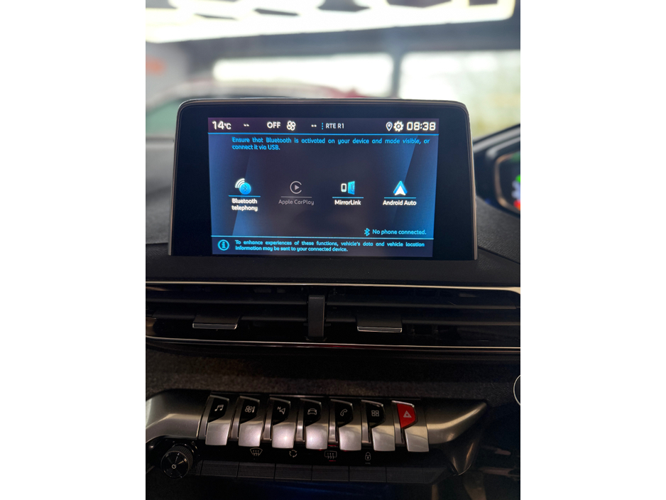 2020 Peugeot 5008 - image 20