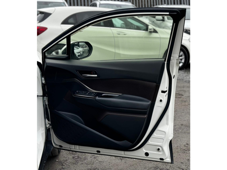 2017 Toyota C-HR 1.8L Petrol-Hybrid Automatic (7686) €18,995